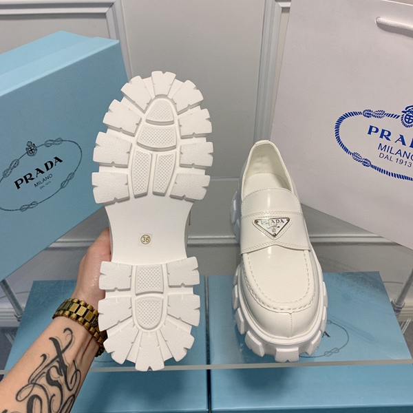 ブランド激安靴着用イメージ